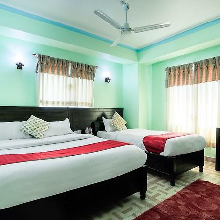 Hotel Rudrakshya Pokhara Exteriör bild