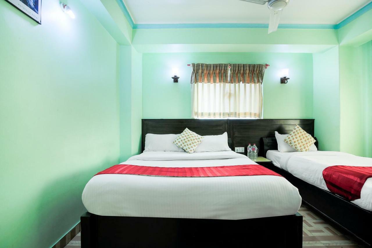 Hotel Rudrakshya Pokhara Exteriör bild