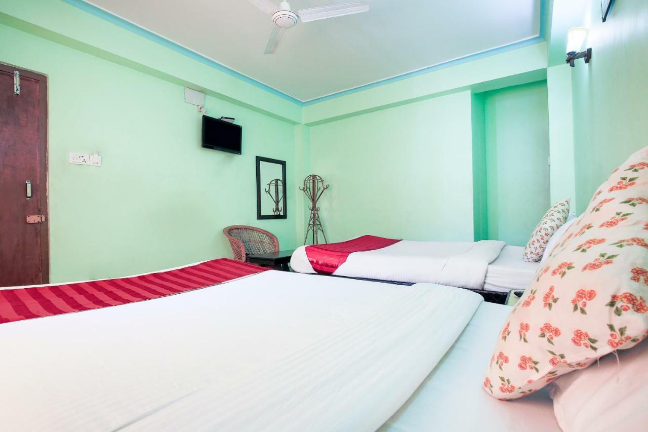 Hotel Rudrakshya Pokhara Exteriör bild