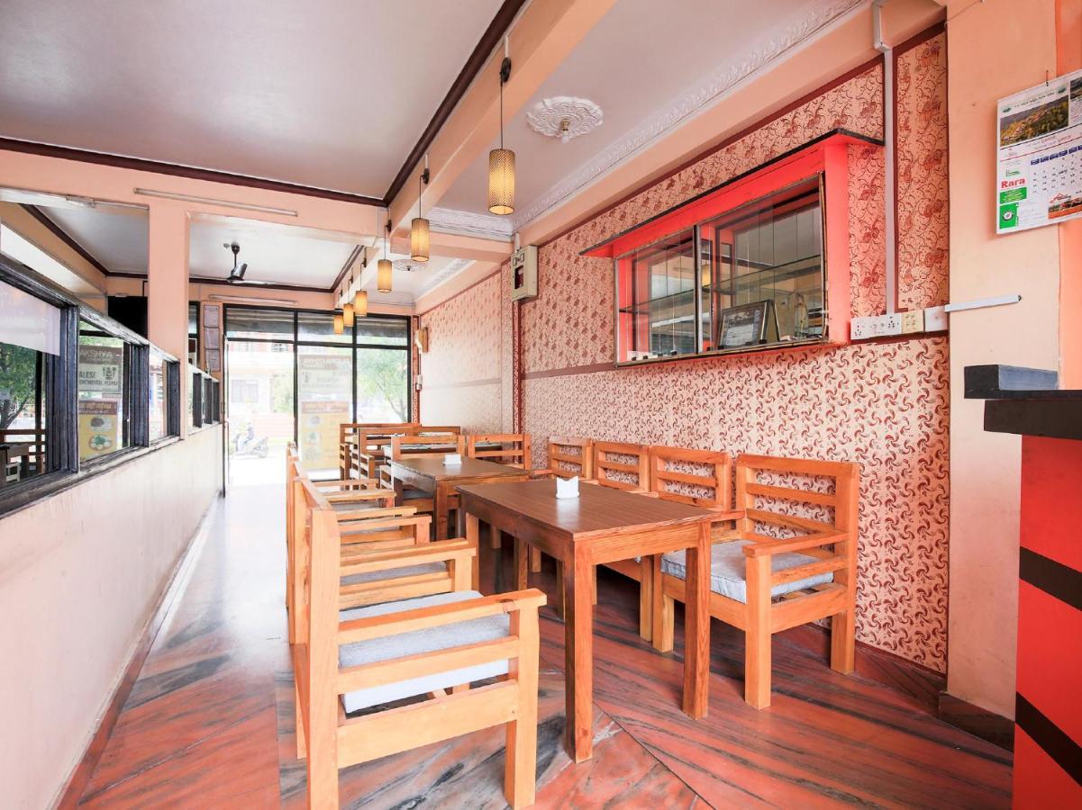 Hotel Rudrakshya Pokhara Exteriör bild